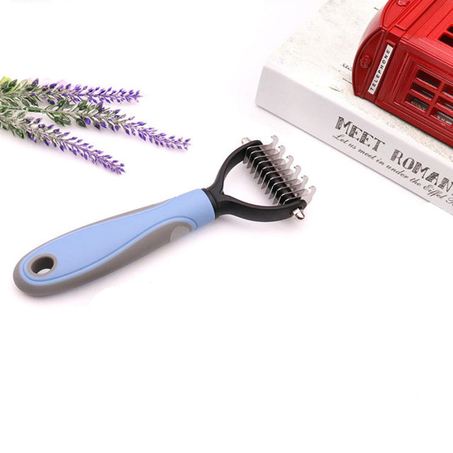 Pat and Pet Emporium | Pet Grooming | Pet Comber