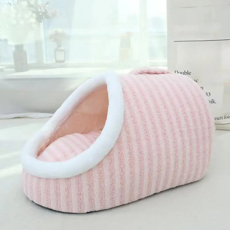 Pat and Pet Emporium | Pet Beds | Pet House Carry Cave Kennel