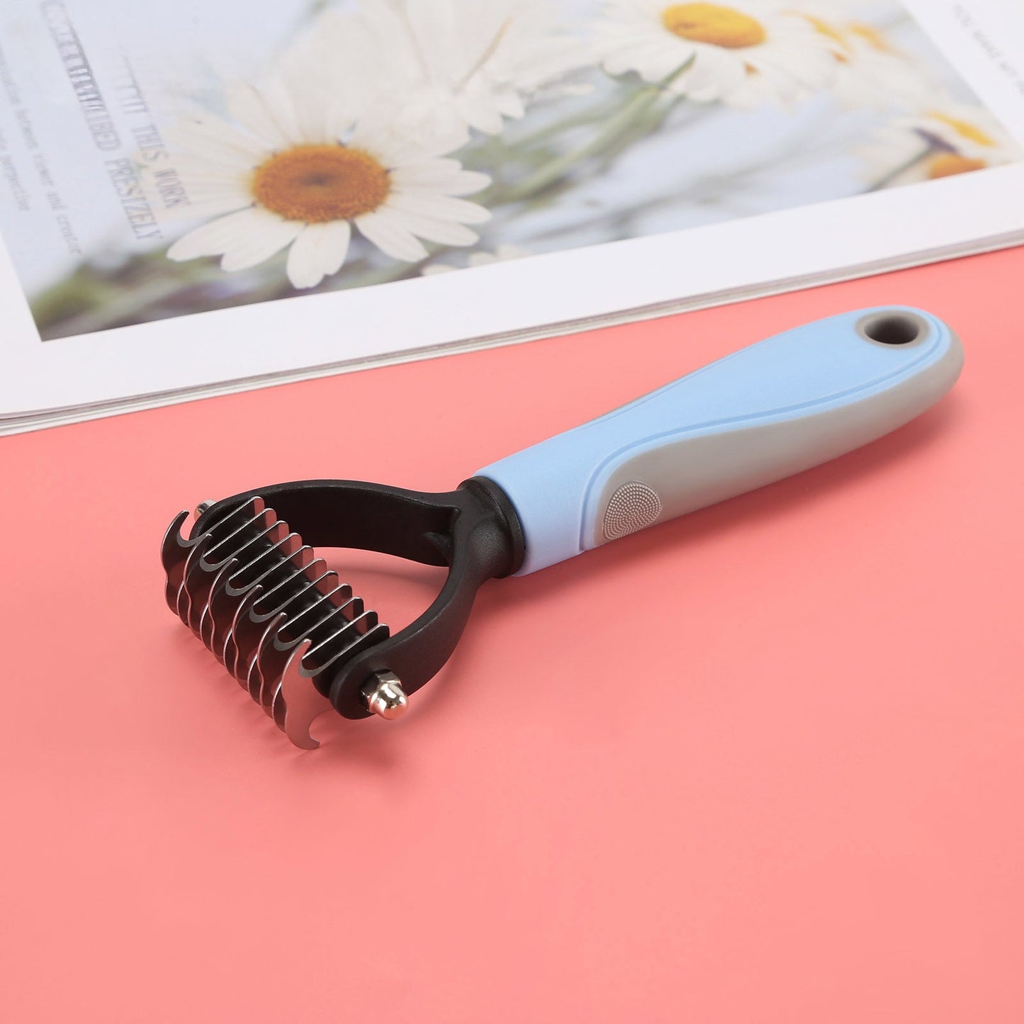 Pat and Pet Emporium | Pet Grooming | Pet Comber