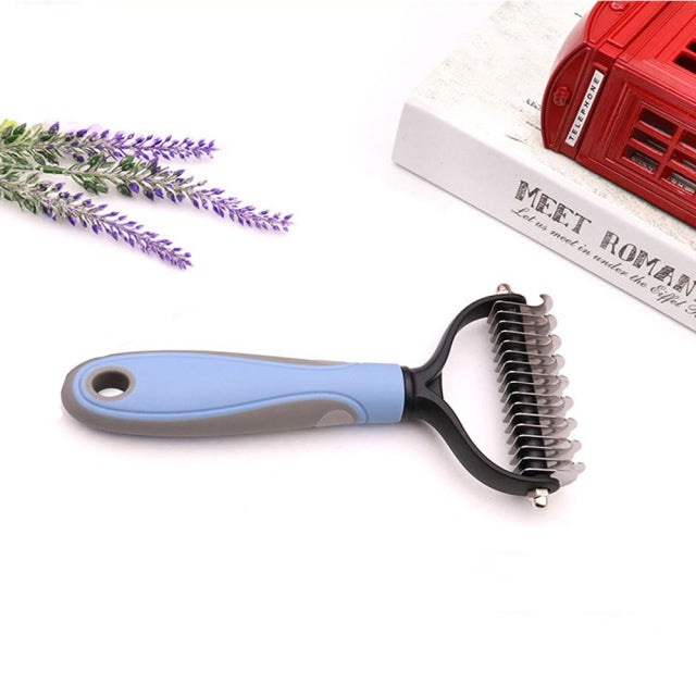 Pat and Pet Emporium | Pet Grooming | Pet Comber