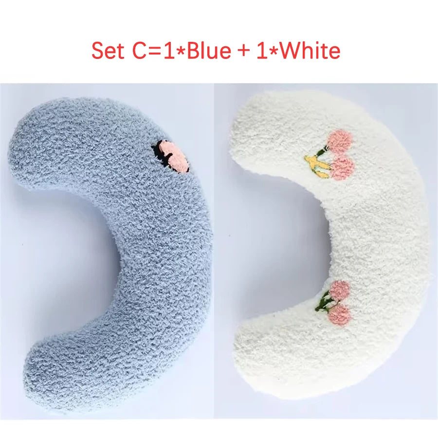 Pat and Pet Emporium | Pet Home Products | U-shape Pet Pillow