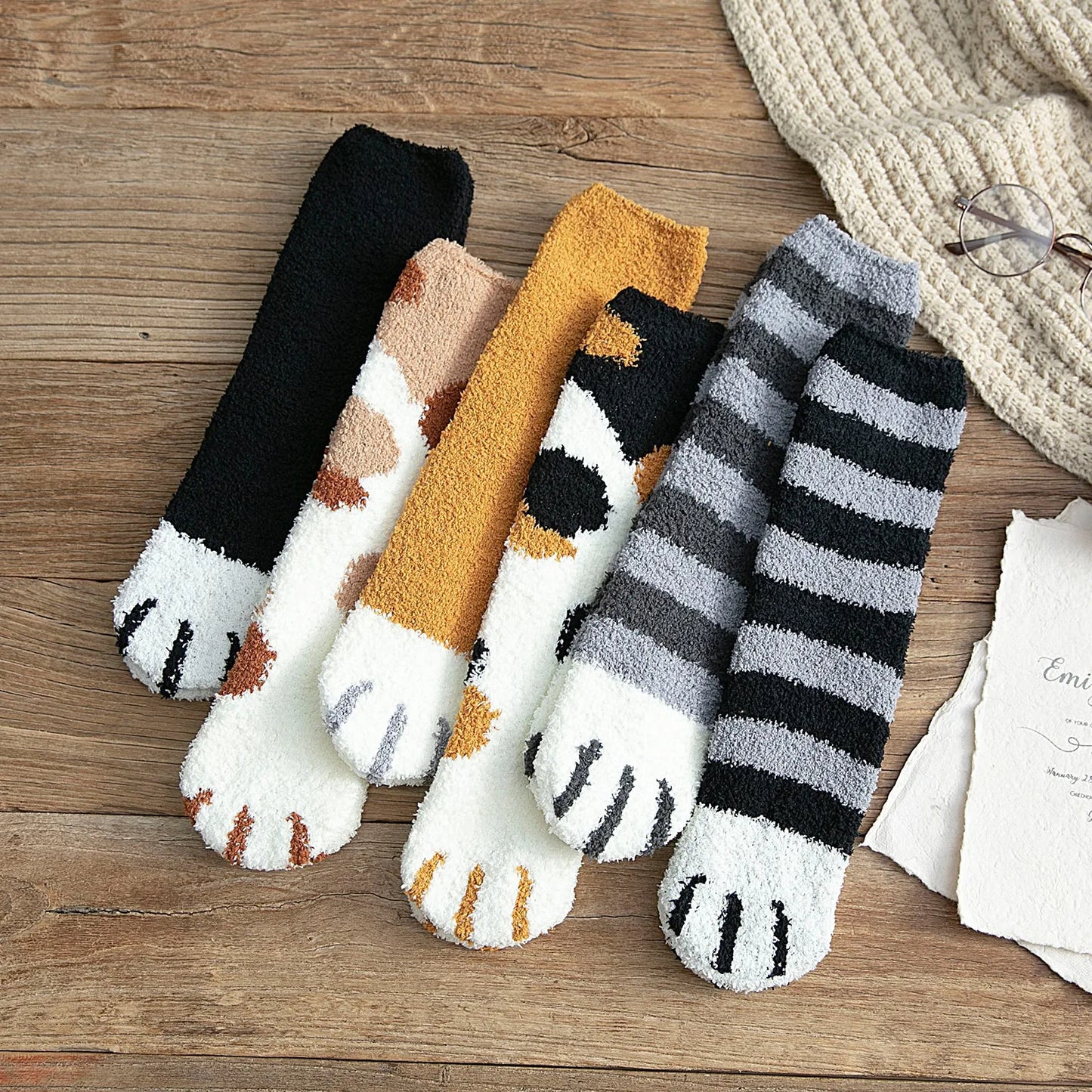 Pat and Pet Emporium | Socks | Women's Fluffy Animal Paw Socks