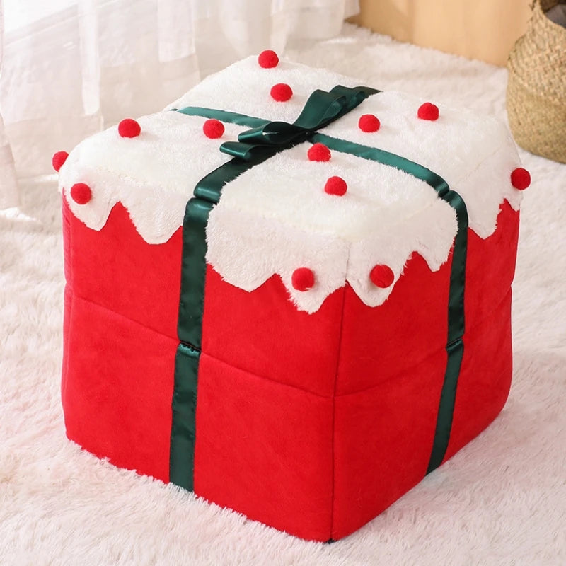 Pat and Pet Emporium | Pet Beds | Christmas Cat Nest
