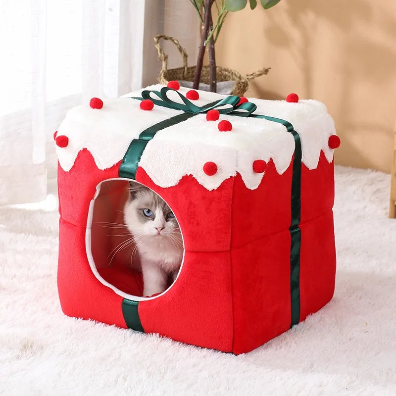 Pat and Pet Emporium | Pet Beds | Christmas Cat Nest