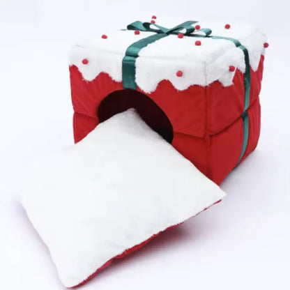 Pat and Pet Emporium | Pet Beds | Christmas Cat Nest