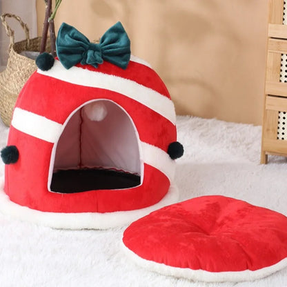 Pat and Pet Emporium | Pet Beds | Christmas Cat Nest