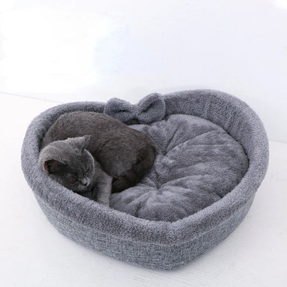 Pat and Pet Emporium | Pet Beds | Heart-Shaped Dog Cats Nest