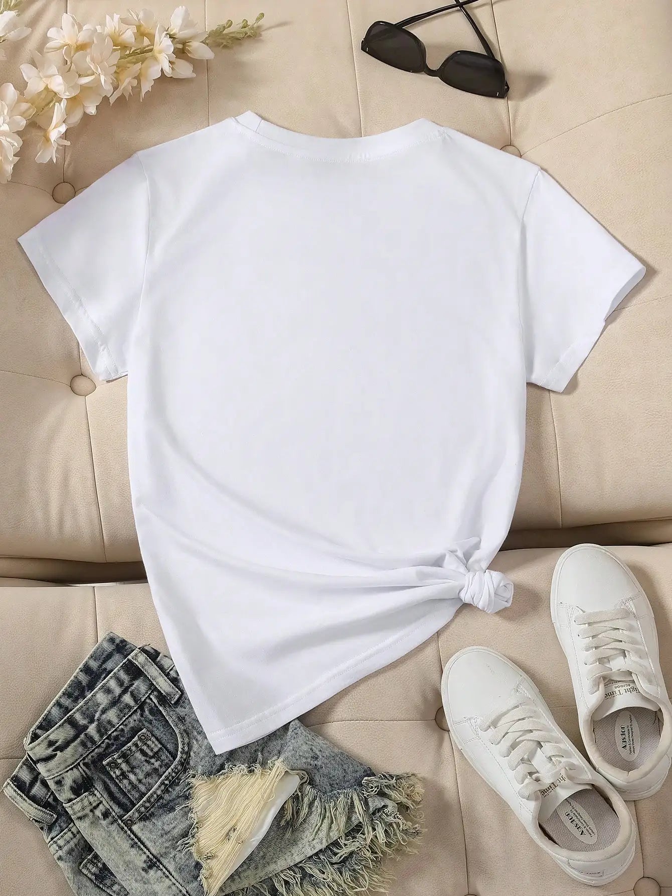 Pat and Pet Emporium | Pet Lovers | Shirts | Women's Cat Whiskers Tee