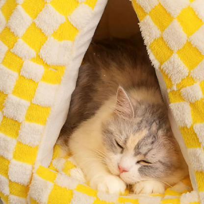Pat and Pet Emporium | Pet Beds | Pineapple Shaped Pet Nest