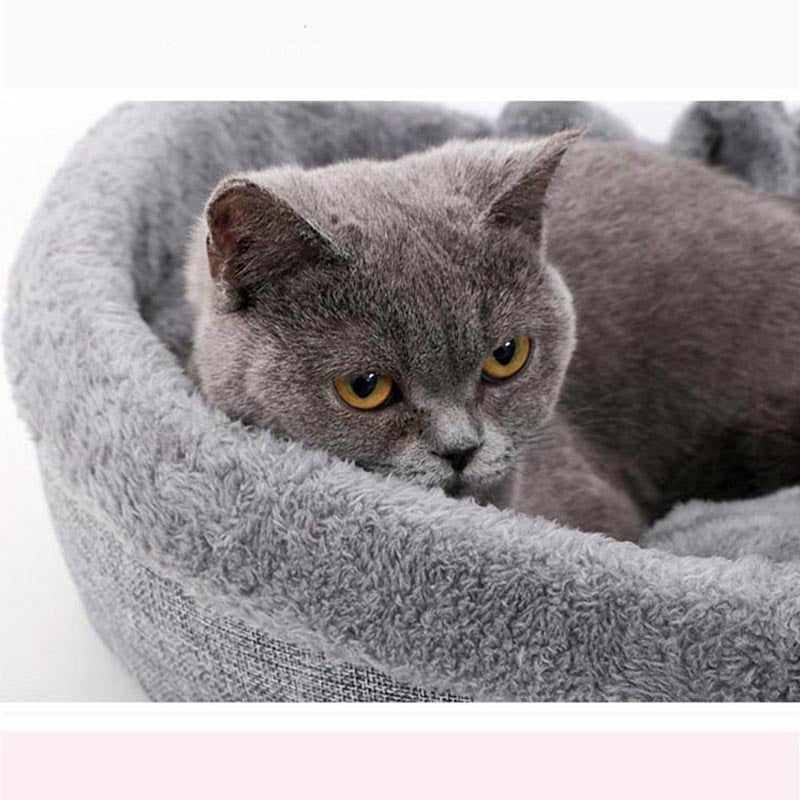 Pat and Pet Emporium | Pet Beds | Heart-Shaped Dog Cats Nest