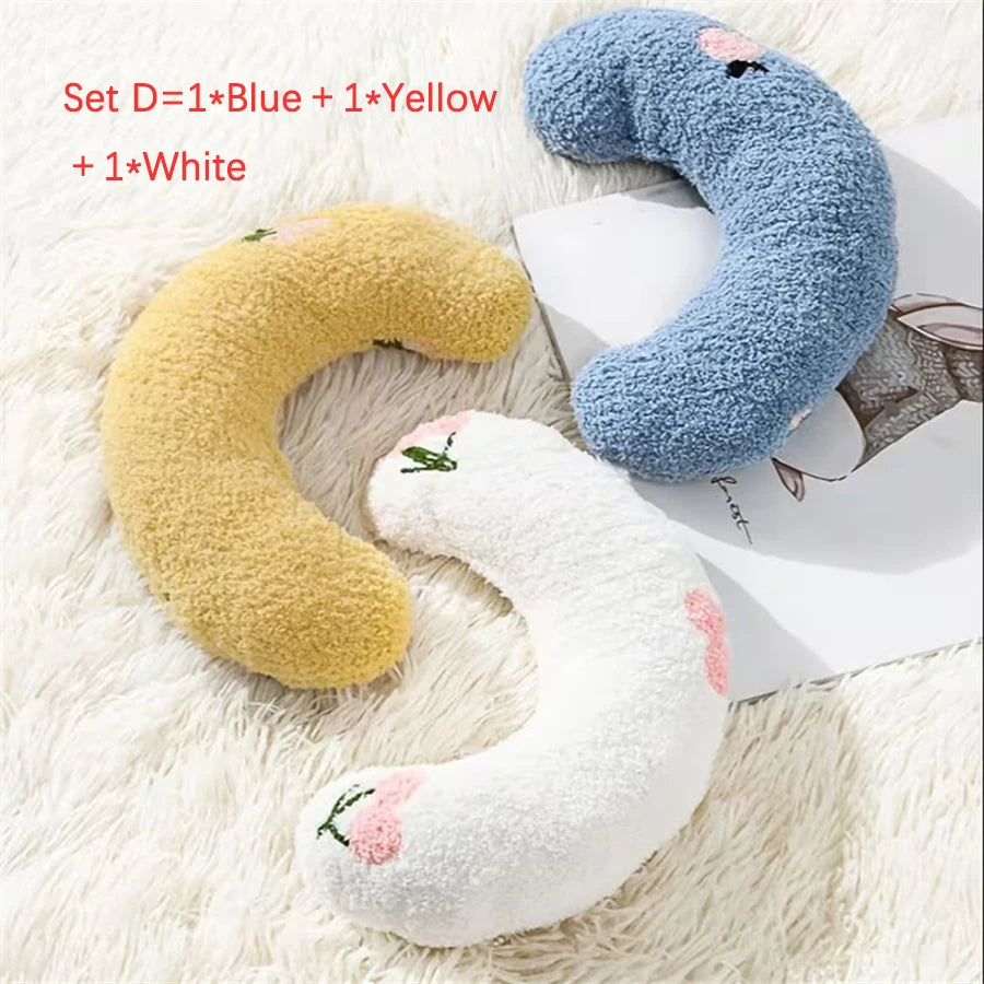 Pat and Pet Emporium | Pet Home Products | U-shape Pet Pillow